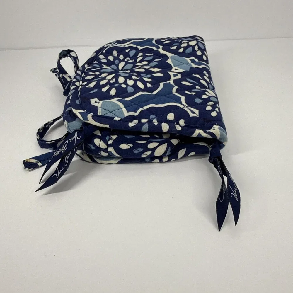 Vera Bradley Blue White Small Jewelry Make Up Case Wallet Petal Splash